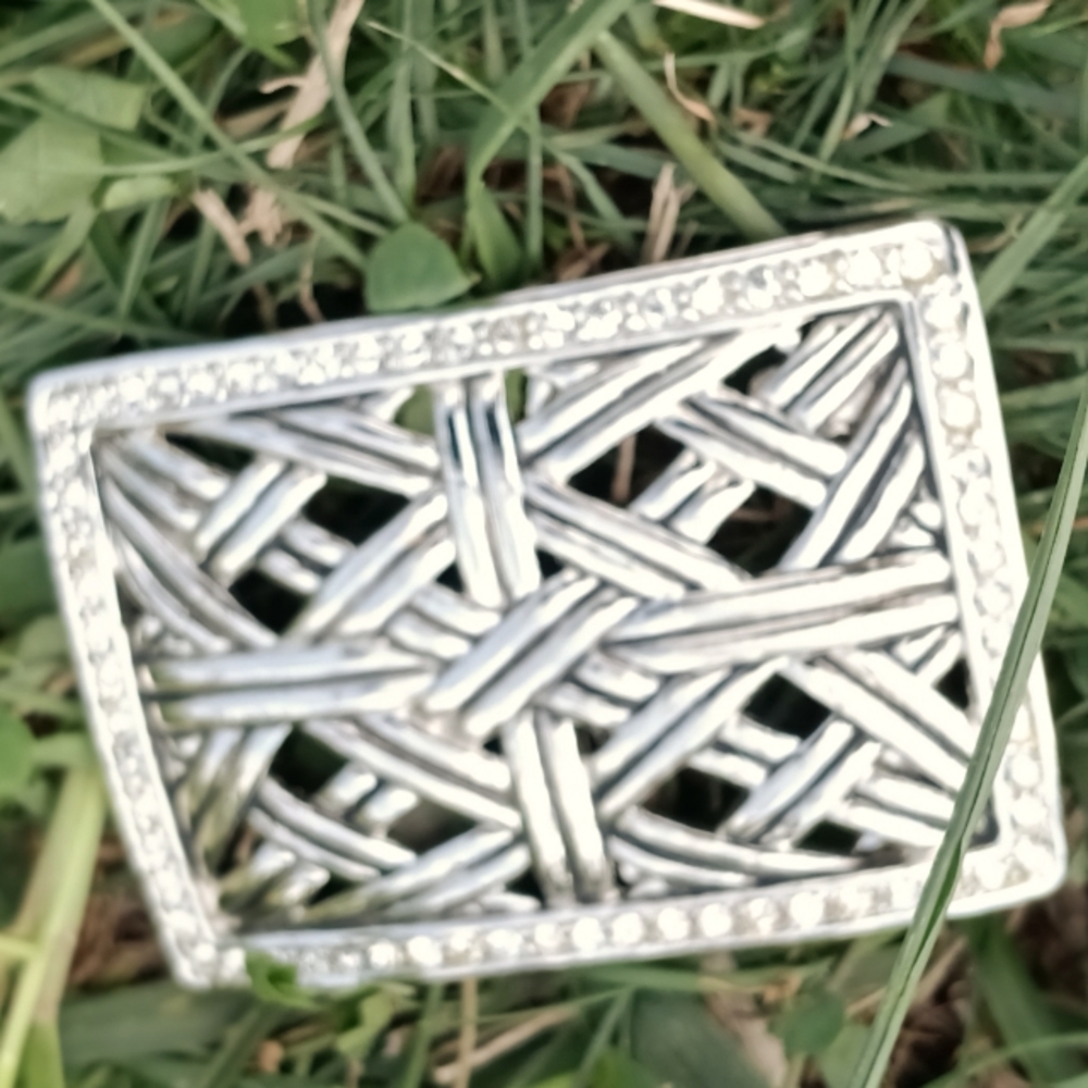 Belt buckle